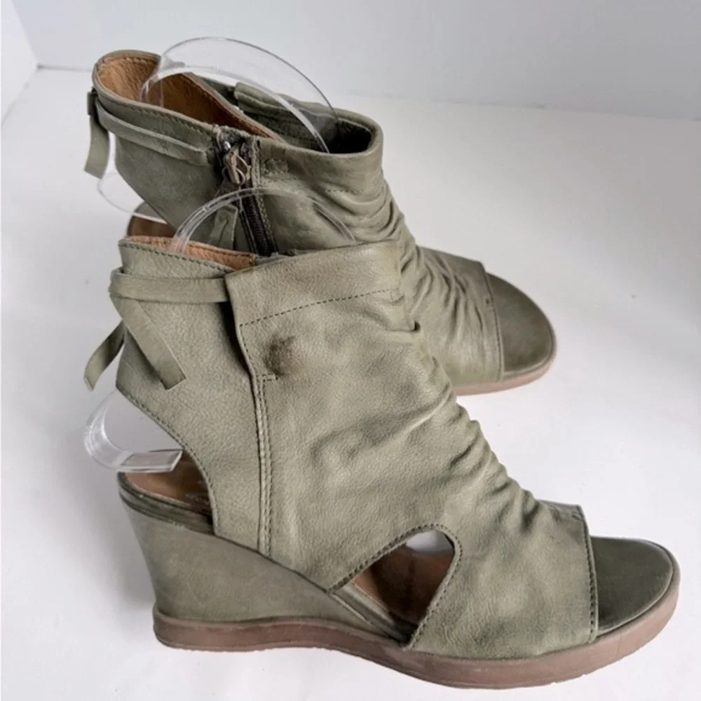 Miz Mooz Wedges Miz Mooz Becca Wedge Sandal EU 37